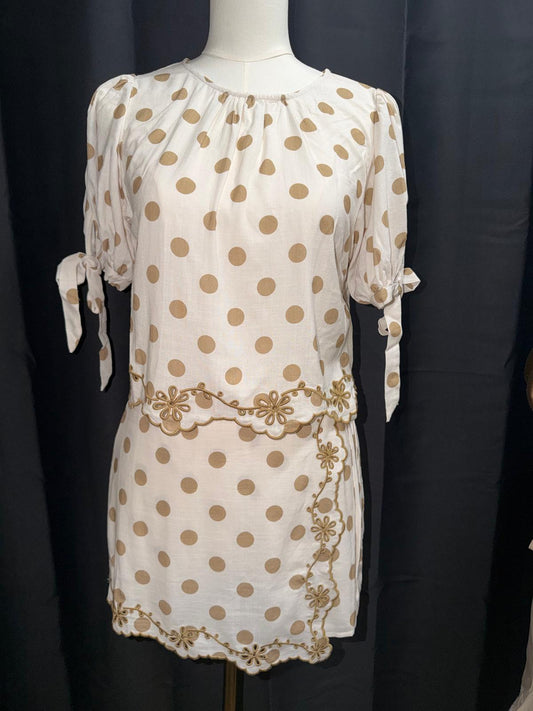 conjunto Lunares Beige Bordado